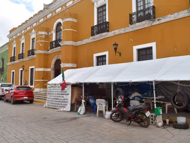 La Confederación Nacional de Organizaciones Sindicales (COS) apoya el movimiento contra los despidos injustificados en Campeche