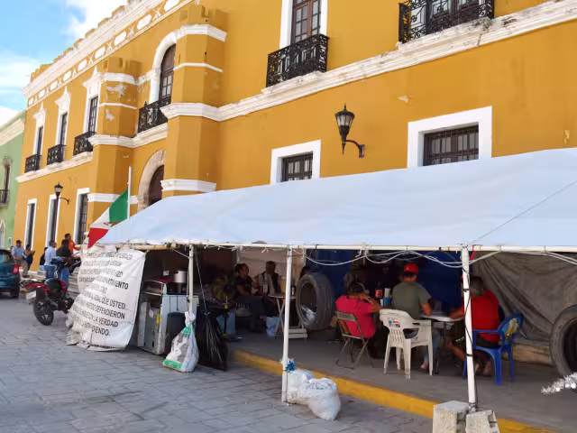 La mayoría pide reinstalación y pago de salarios caídos, algunos piden liquidación y jubilación