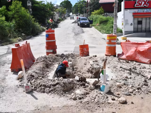 Trabajadores del Smapac denuncian la retención de sus cuotas sin ser entregadas al Issstecam, lo cual consideran un delito