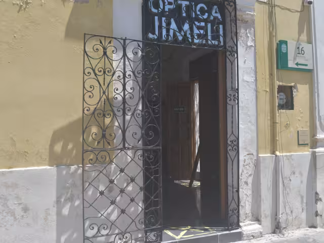 Las rejas de metal son opción para frenar los asaltos