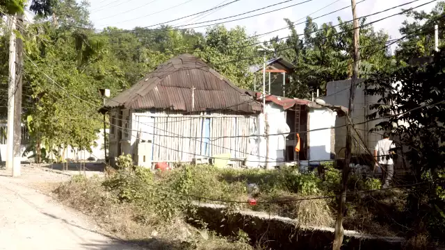 Ante la falta de apoyo, la gente ha sabido salir adelante con sus penurias