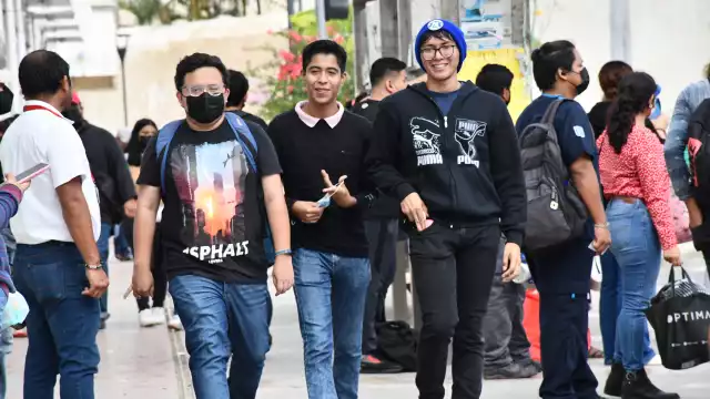 Más de 200 Jóvenes participarón en la Feria de Emprendedores “Emprendimix” Navideño”