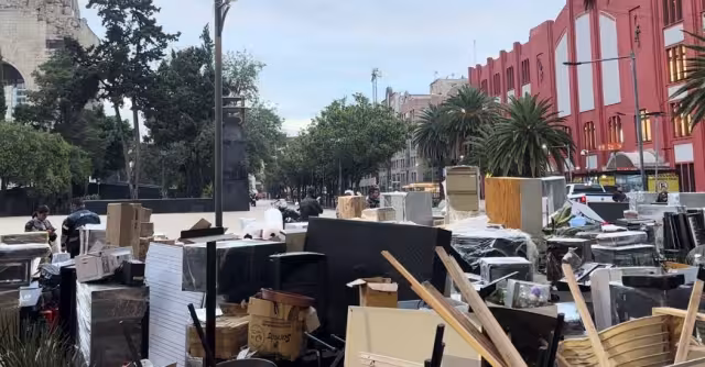 Reportan rapiña de instrumentos tras desalojo de escuela de Música en el centro de la CDMX