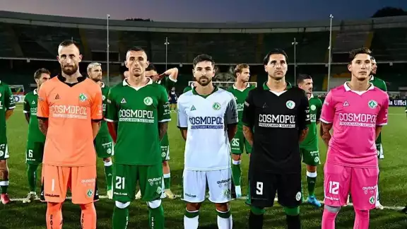 El Ascenso del Avellino y la Sucesión Papal: Una Racha de Seis Veces.