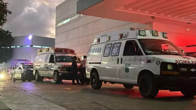 Se presume que la embestida fue directa; dos negocios aledaños fueron ignorados