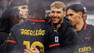 Santiago Gimenez ¡hace su segundo gol en Italia! Y responde al Milan como mejor lo sabe hacer