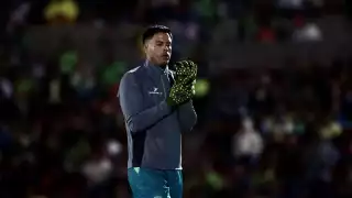 Alfredo Talavera cuelga los guantes: El final de una era en el arco mexicano 