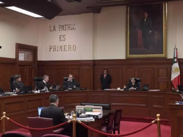 Llos legisladores consideran que la toga constituye un símbolo de lejanía, elitismo y privilegio