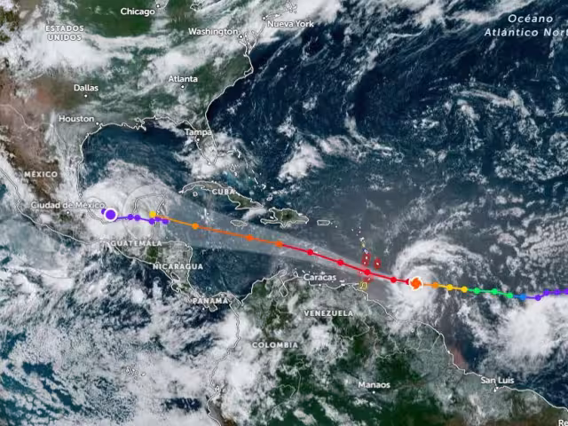El huracán Beryl se intensificó a categoría 4