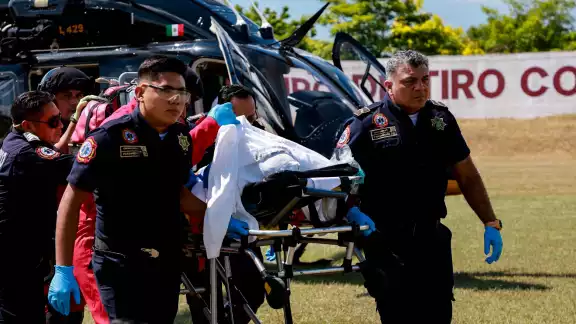 La paciente logró ser estabilizada por personal médico y posteriormente se solicitó su traslado vía área hacia la capital del estado