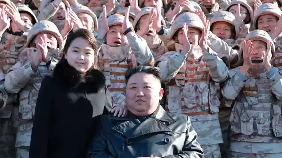 Corea del Norte lanza 10 misiles balísticos Corea del Norte lanza 10 misiles balísticos