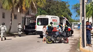 Paramédicos brindaron atención prehospitalaria al conductor de la motocicleta