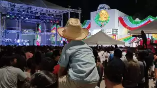 Llegan a Cancún habitantes de otros municipios para ver a Alejandra Guzmán