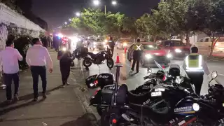Realizan operativo contra motociclistas en Cancún.