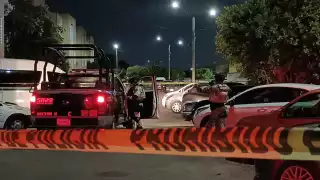 Autoridades acordonaron la avenida Centenario tras una balacera.