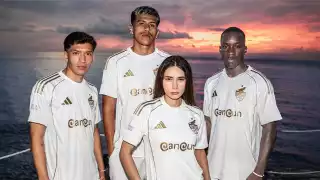 Iguanas del Cancún FC presentan su nueva piel “Oro Maya”