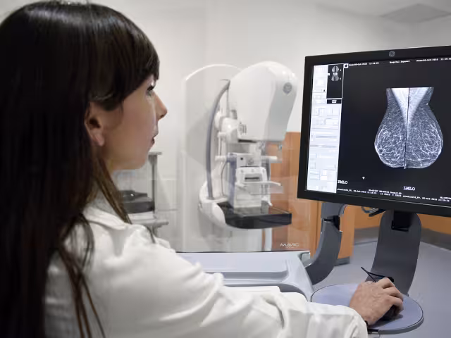 Los estudios no contarán con costo, solo es necesario cumplir con los requisitos y condiciones