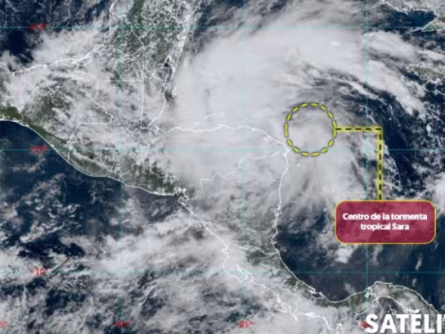 La tormenta tropical indica su trayectoria a 610 km al este-sureste de Puerto Costa Maya