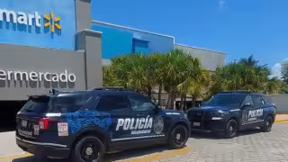 Turista canadiense muere en Plaza Walmart de Playa del Carmen.