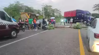 Piden fin a bloqueos en Atasta: Avanza proyecto eléctrico en Atasta 