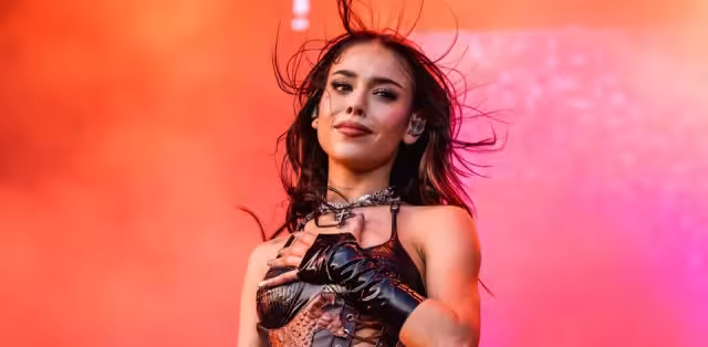 Danna Paola molesta por comparaciones de fans con Belinda