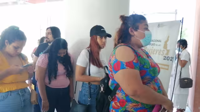 A través del proyecto federal los recién egresados de la Universidad tienen la oportunidad de adquirir experiencia labora