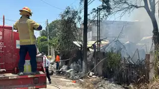 Muere abuelito en un incendio en Samulá, Campeche 
