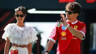 Con raíces de Cancún, Alexandra Saint Mleux es el “motor" e inspiración de Charles Leclerc