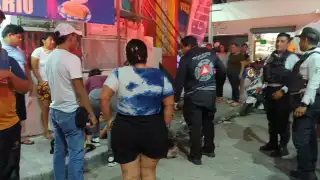 Paramédicos auxilian a menor atropellado por taxi en Ciudad del Carmen