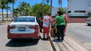 Taxi se convierte en unidad de auxilio tras mordedura de víbora en Ciudad del Carmen