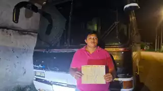 Chofer denuncia extorsión de policías municipales en vía federal de Hopelchén