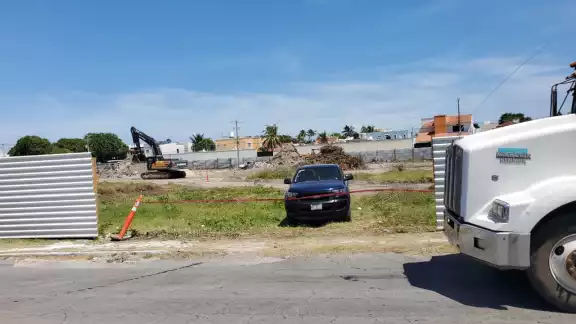 Señalan prácticas de corrupción y cobro de cuotas en construcción de Bodega Aurrerá Señalan prácticas de corrupción y cobro de cuotas en construcción de Bodega Aurrerá