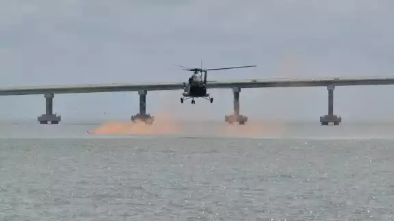 Elementos de la Décimo Primera Zona Naval Militar realizaron un simulacro de rescate en la Laguna de Términos.