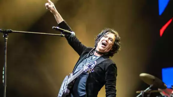 Saúl Hernández, líder de Caifanes se encuentra de luto por la muerte de su suegro Saúl Hernández, líder de Caifanes se encuentra de luto por la muerte de su suegro