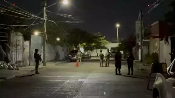 Detectan más de 700 kilos de estupefacientes; dos hombres fueron detenidos Detectan más de 700 kilos de estupefacientes; dos hombres fueron detenidos