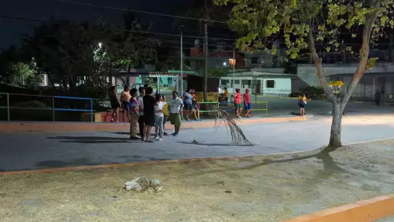 Habitantes de Santa Rita critican respuesta tardía de la CFE ante emergencia eléctrica