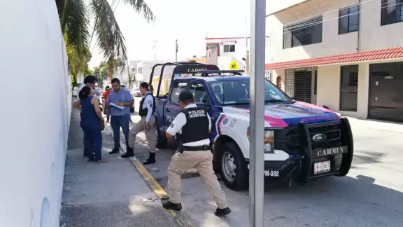 Los padres reportaron la desaparición a las líneas de emergencia, iniciando una búsqueda dentro y fuera del lugar. Los padres reportaron la desaparición a las líneas de emergencia, iniciando una búsqueda dentro y fuera del lugar.