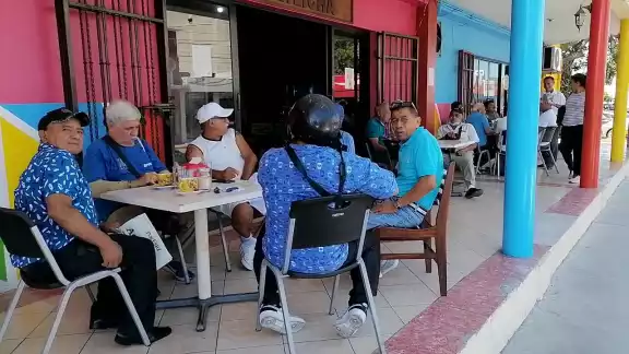 Durante el primer periodo de vacaciones las ventas no han aumentado Durante el primer periodo de vacaciones las ventas no han aumentado