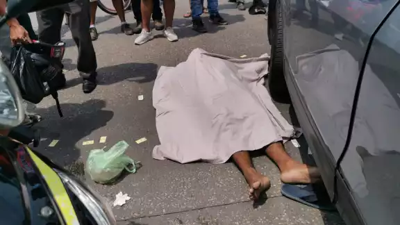 Muere motociclista en choque