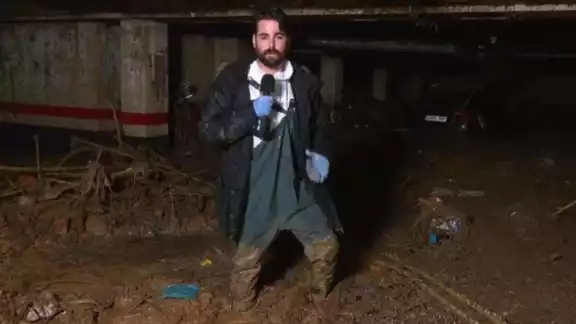 Rubén Gaspert fue despedido luego de simular antes de una cobertura por la Dana en Valencia Rubén Gaspert fue despedido luego de simular antes de una cobertura por la Dana en Valencia