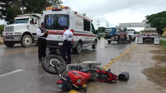 Dos motociclistas lesionados Dos motociclistas lesionados
