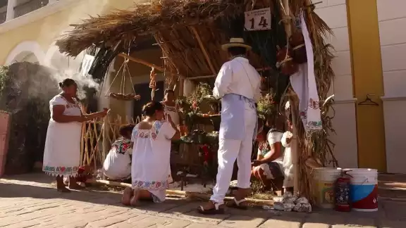 El Hanal Pixán, “comida de las almas”, mantiene viva la herencia maya y refleja la conexión espiritual de los campechanos con sus antepasados El Hanal Pixán, “comida de las almas”, mantiene viva la herencia maya y refleja la conexión espiritual de los campechanos con sus antepasados