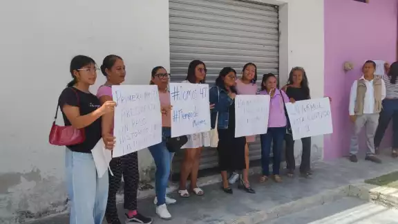 Habitantes de Calakmul esperan la llegada de la presidenta Claudia Sheinbaum para inaugurar el Centro Libre de Mujeres.