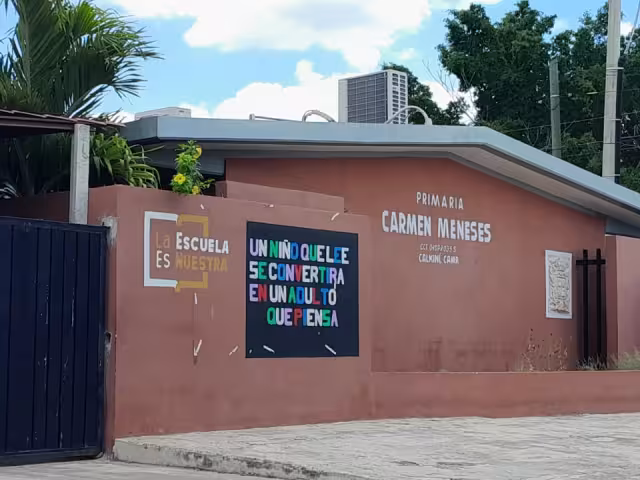 Ladrones sustrajeron parte de la instalación eléctrica de la Escuela Primaria “Carmen Meneses” en Calkiní