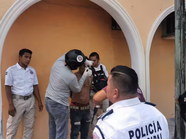 El hombre fue descubierto cuando entró a robar en una casa