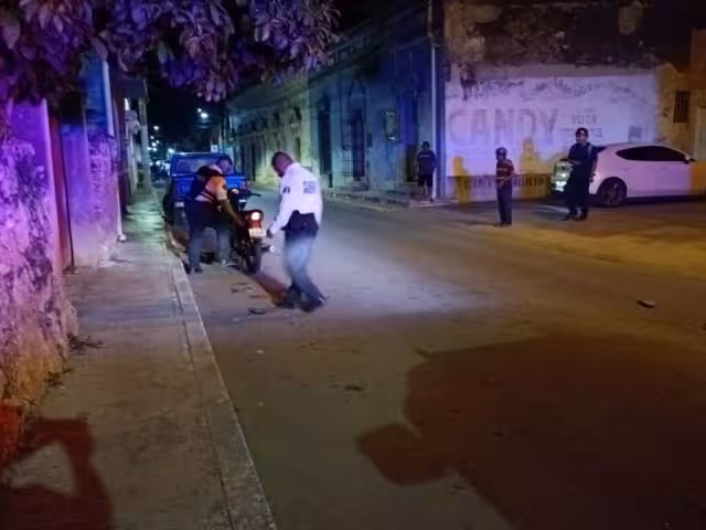 Accidente en la colonia Centro deja un herido y un perrito sin vida