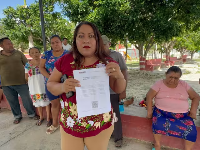 Regidora de Morena en Ukum acusa a funcionaria estatal de dividir al partido en Cancabchén.