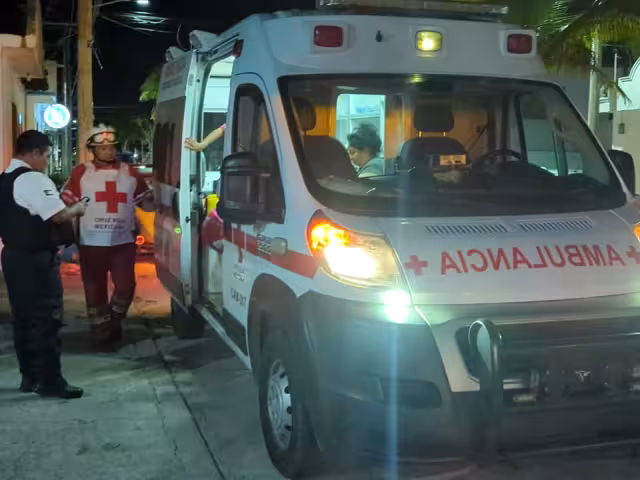 Mujer resulta golpeada por su pareja en el fraccionamiento Camaroneros 2 de Campeche; agresor logra huir