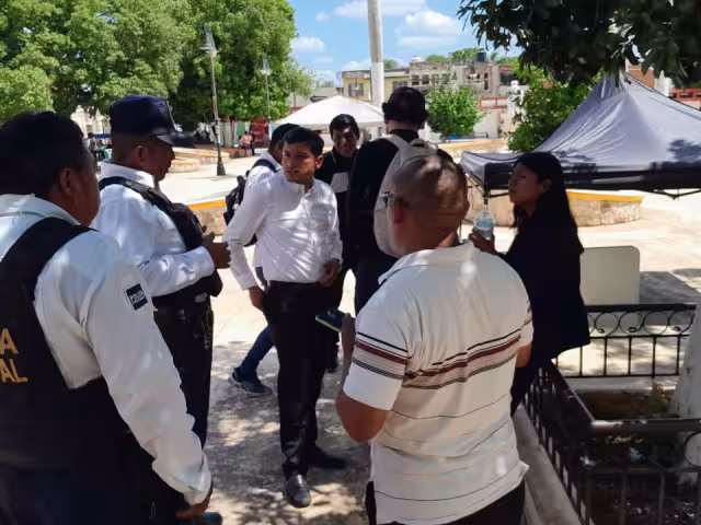 Ciudadanos quedan sin señal tras cambio forzado a AT&T en Nunkiní