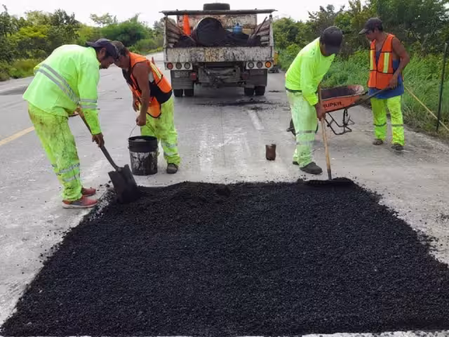 El programa “Bachetón” del Gobierno Federal busca mejorar las carreteras federales en nueve estados, incluyendo Campeche